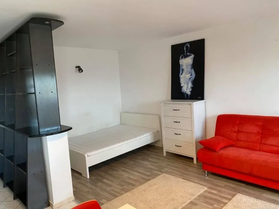 Inchiriere Garsoniera Tip Studio Timpuri Noi - Nerva Traian - foto 4