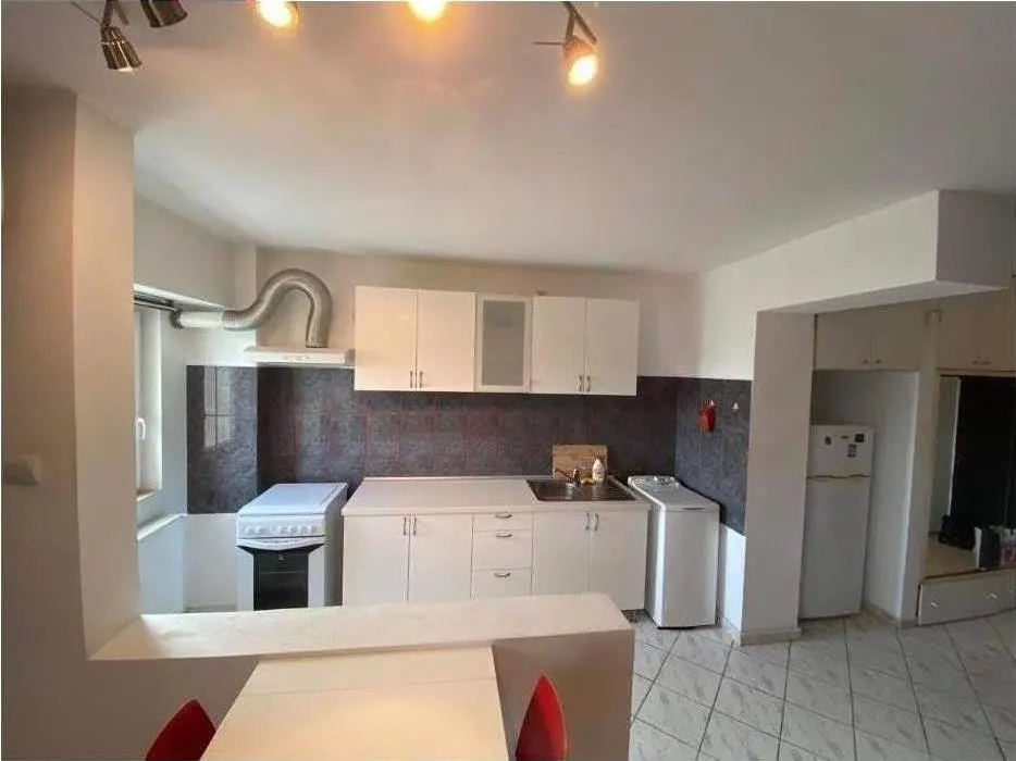 Inchiriere Garsoniera Tip Studio Timpuri Noi - Nerva Traian - foto 5