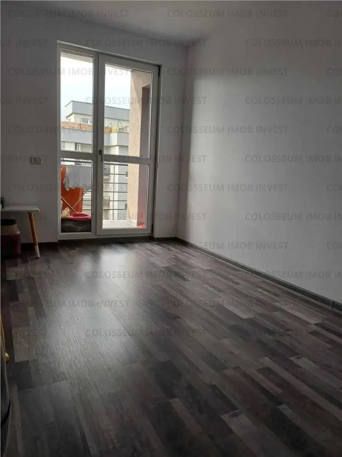 Apartament cu 2 camere, decomandat - zona Sanpetru - foto 1