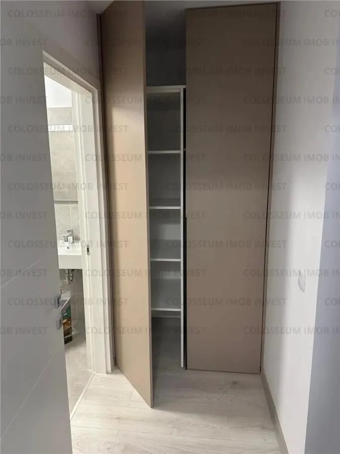 Apartament cu 3 camere, decomandat - zona Tractorul - foto 6