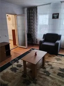 Garsoniera decomandata la casa - zona Centru Istoric - foto 3