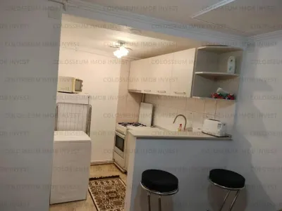 Garsoniera decomandata la casa - zona Centru Istoric - foto 4