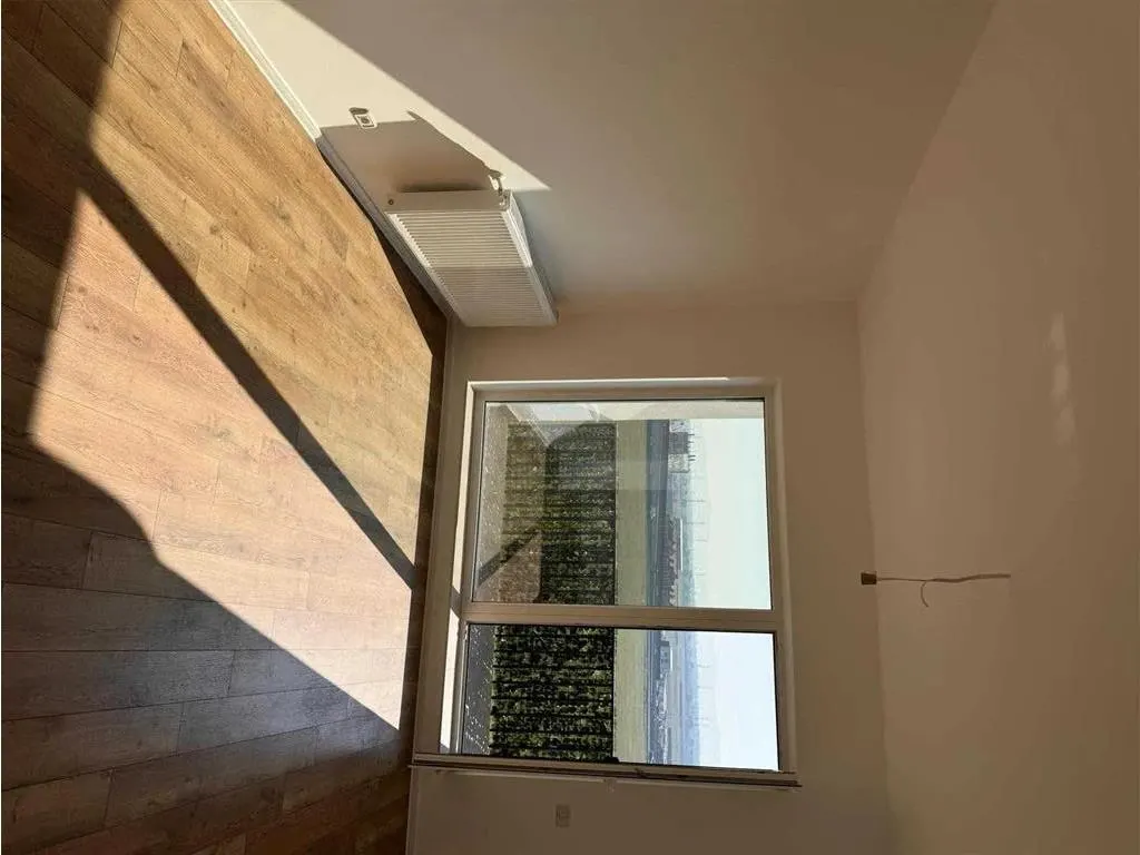Apartament cu 2 camere,decomandat - zona Tractorul - foto 1