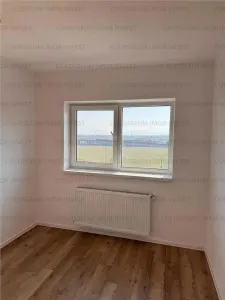 Apartament cu 2 camere,decomandat - zona Tractorul - foto 3