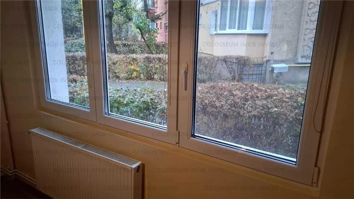 Apartament cu 2 camere, semidecomandat - zona Centru Civic - foto 5