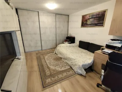 Apartament cu 2 camere, decomandat - zona Tractorul - foto 3