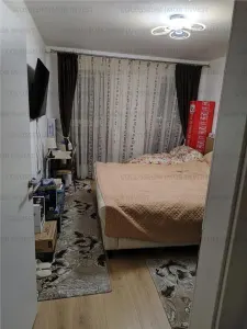Apartament cu 2 camere, decomandat - zona Tractorul - foto 7