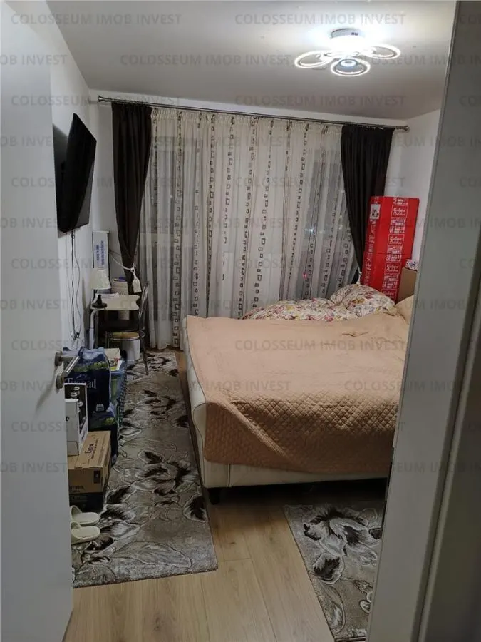 Apartament cu 2 camere, decomandat - zona Tractorul - foto 7