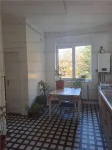 Apartament cu 3 camere, in vila -zona Schei - foto 3