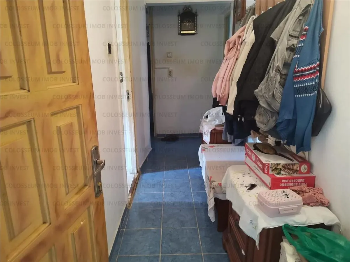 Apartament cu 2 camere, decomandat - zona Tractorul - foto 4