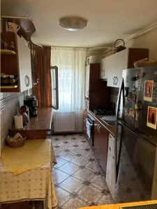 Apartament cu 3 camere, decomandat - zona Judeteana - foto 4