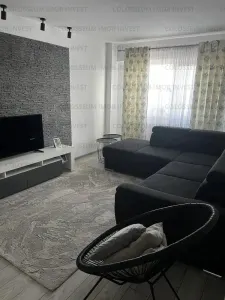 Apartament cu 3 camere,decomandat -zona Calea Bucuresti - foto 1