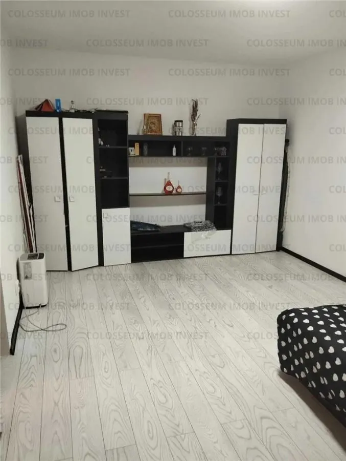 Apartament cu 2 camere, decomandat - Centrul Civic - foto 1