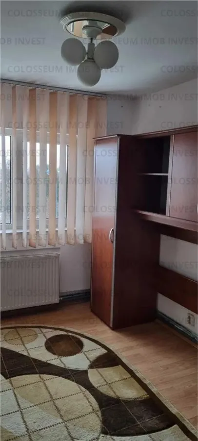 Apartament cu 4 camere, 2 bai-Zona Triaj - foto 2