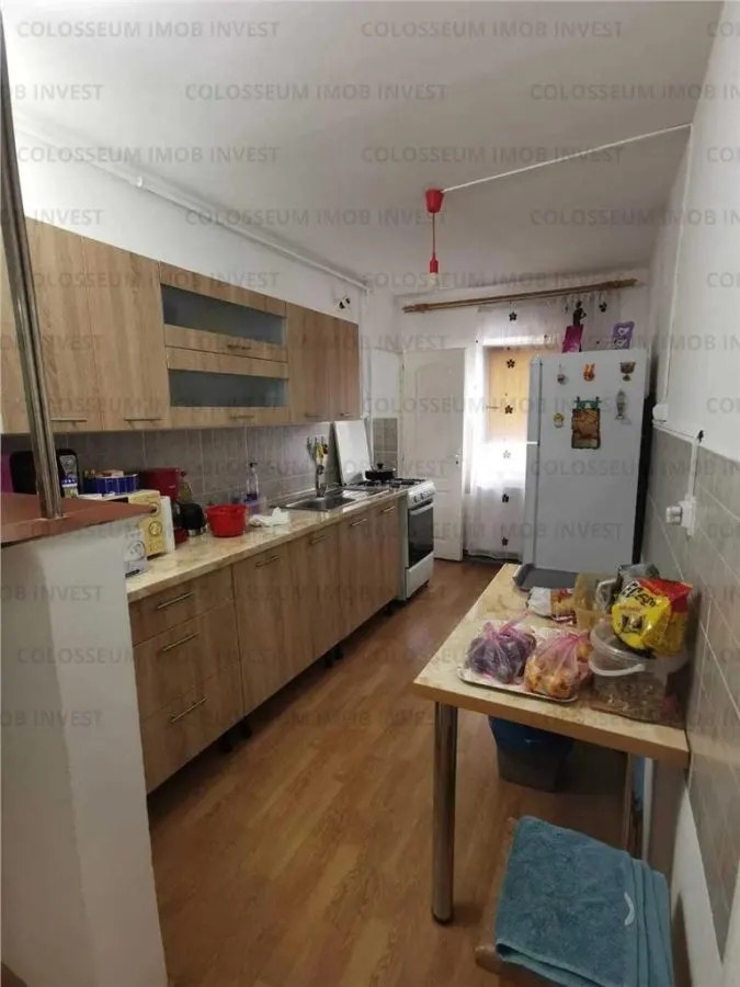 Apartament cu 2 camere, decomandat-Zona Bartolomeu - foto 4