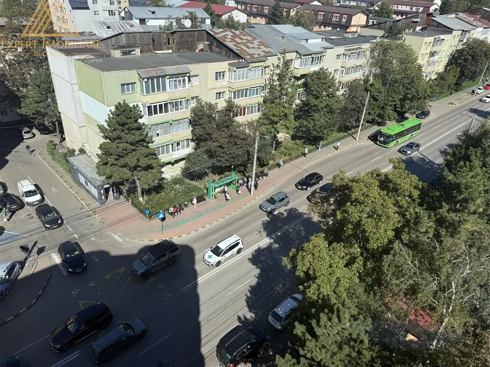 Apartament 3 camere, zona buna, la soare toata ziua, aproape de spital si universitate - foto 1