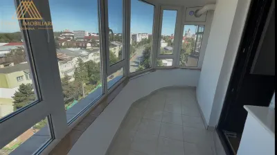Apartament 3 camere, zona buna, la soare toata ziua, aproape de spital si universitate - foto 15