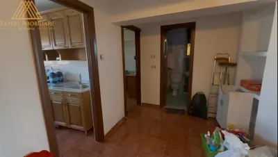 Apartament 3 camere, zona buna, la soare toata ziua, aproape de spital si universitate - foto 3