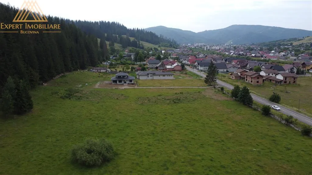 Teren 5000 mp in oras Gura Humorului  toate utilitatile NEGOCIABIL - foto 4