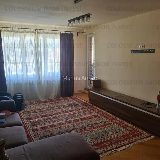 Apartament cu 3 camere, 2 bai, decomandat-Zona Astra - foto 2