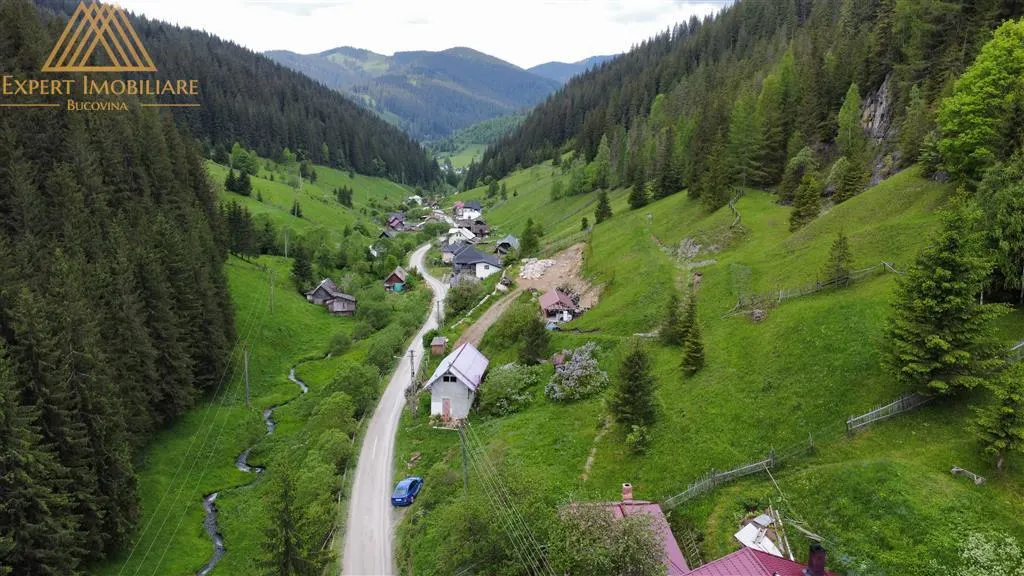 Teren cabana intr-un satuc din Bucovina cu toate utilitati - foto 7