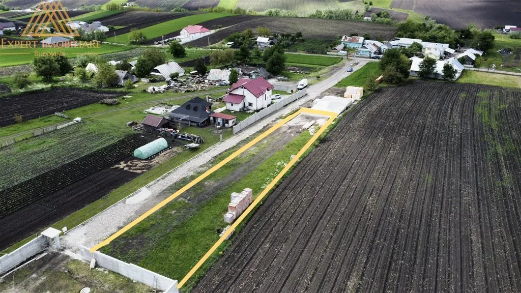 Teren 9 ari  in  Moara Nica satul vechi - foto 1