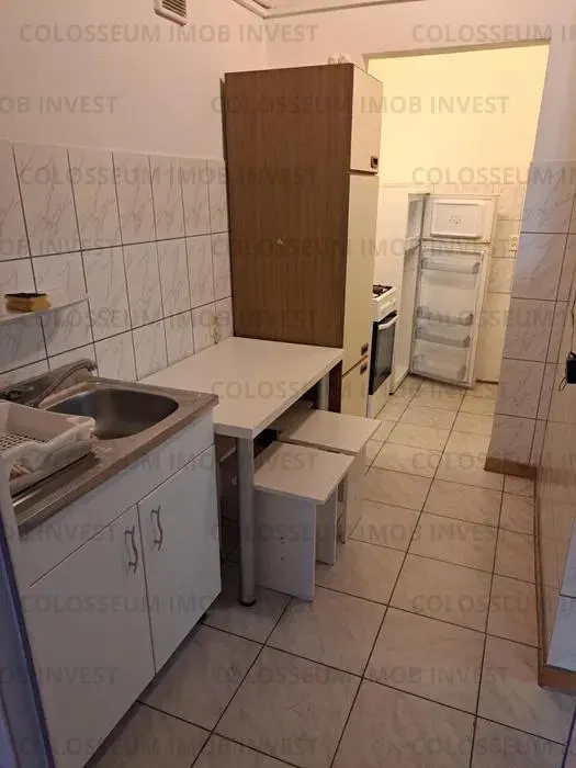 Apartament 2 camere, decomandat - zona Racadau - foto 5