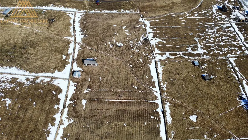 Teren Sarul Dornei 1.5 hectare Curent,  apa curenta, drum de acces - foto 6