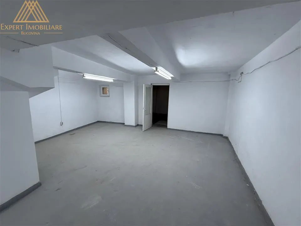 De vanzare / inchiriere - spatiu comercial la demisol - foto 7