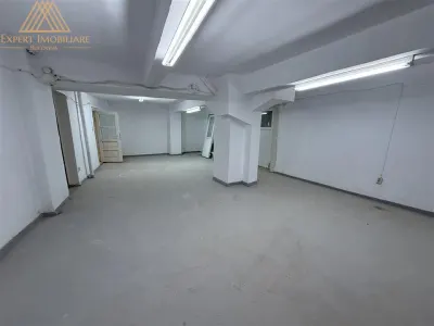 De vanzare / inchiriere - spatiu comercial la demisol - foto 8