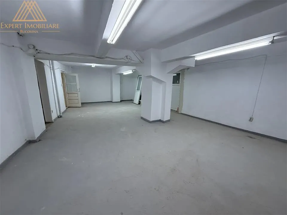 De vanzare / inchiriere - spatiu comercial la demisol - foto 8