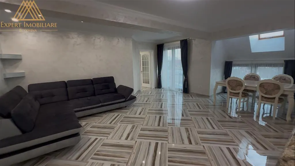 Penthouse pe 3 etaje de vânzare - foto 1