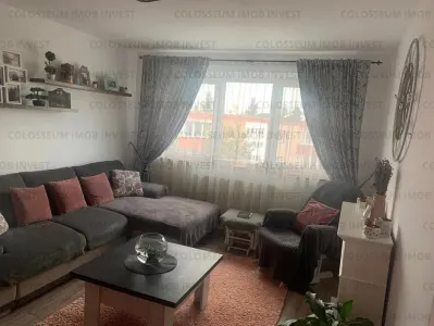 Apartament 3 camere semidecomandat - zona Astra - foto 1