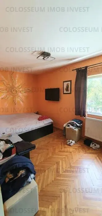 Apartament 4 camere, 2 bai - zona Tractorul - foto 2