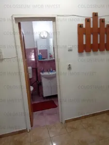 Apartament 2 camere, decomandat - zona Racadau - foto 7