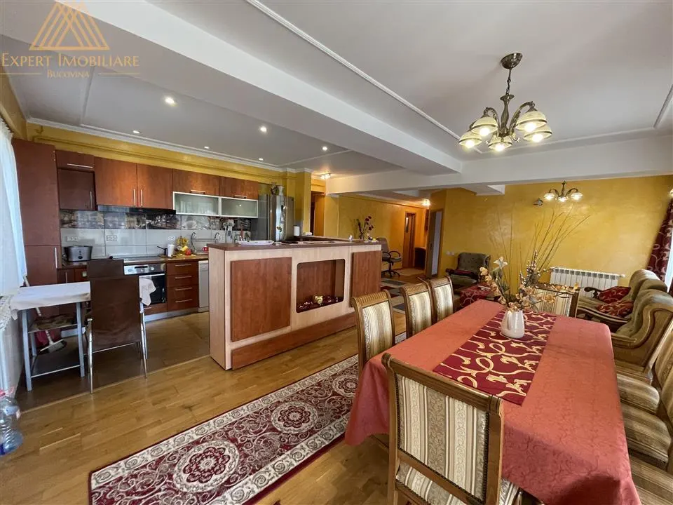 Apartament 3 camere in bloc tip vila zona Scheia cu parcare inclusa - foto 1