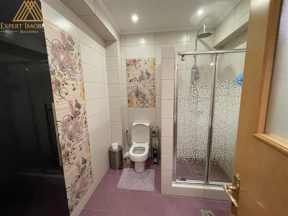 Apartament 3 camere in bloc tip vila zona Scheia cu parcare inclusa - foto 11