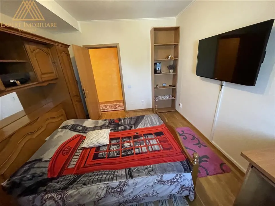 Apartament 3 camere in bloc tip vila zona Scheia cu parcare inclusa - foto 19