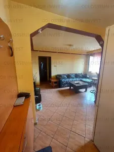 Apartament 3 camere semidecomandat - zona Florilor - foto 3