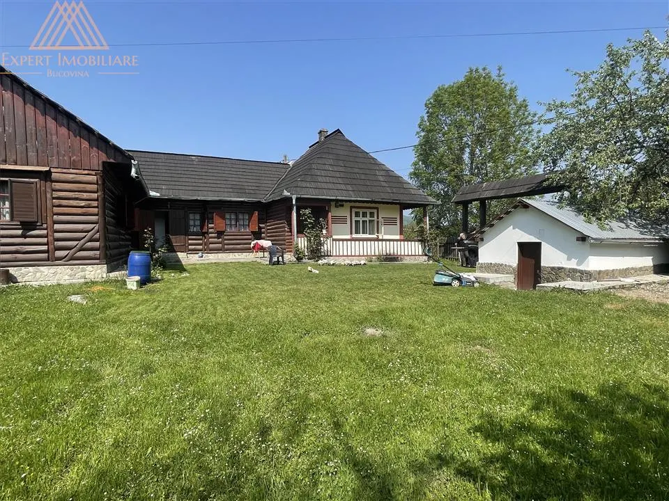 Casa  din Bucovina teren 7000mp pretabil pensiune - foto 13