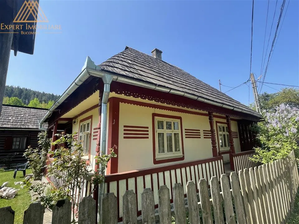 Casa  din Bucovina teren 7000mp pretabil pensiune - foto 5