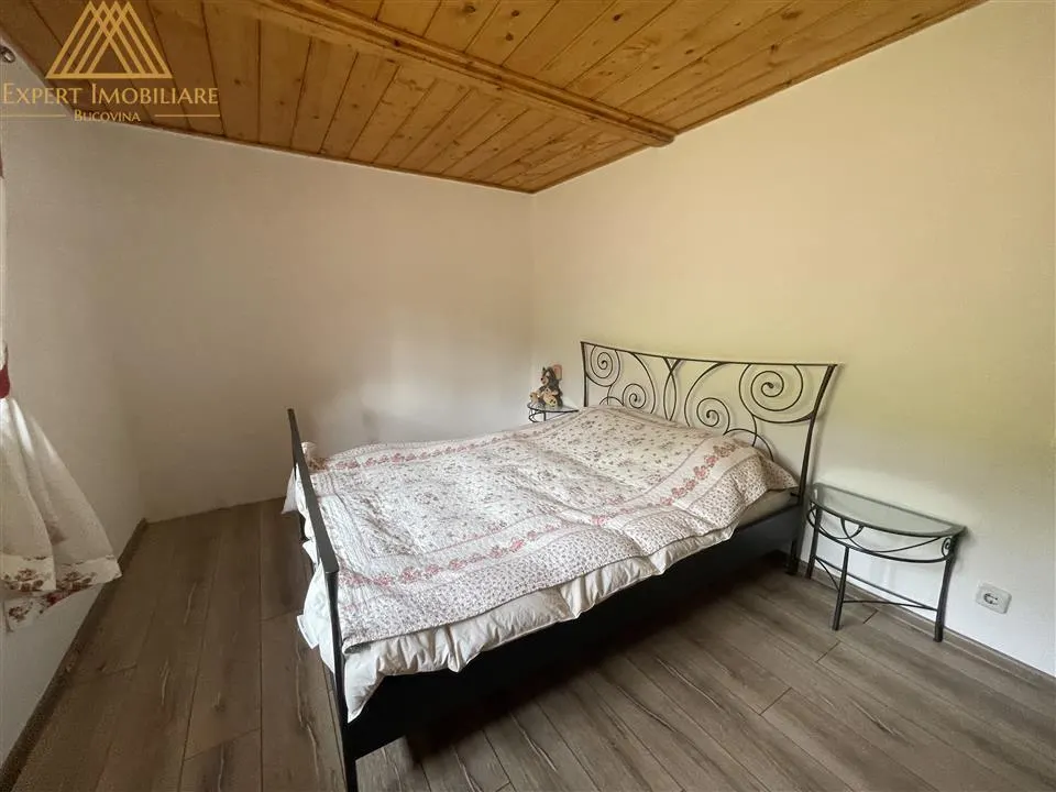 Casa  din Bucovina teren 7000mp pretabil pensiune - foto 8