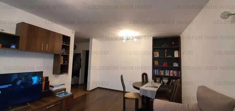 Apartament 3 camere decomandat - zona Sanpetru - foto 1