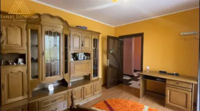 Casa in Suceava garaj subteran pentru 2 masini pretabil sediu firma - foto 13