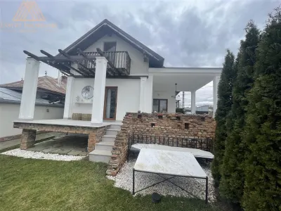 Casa Lux de inchiriat - foto 2
