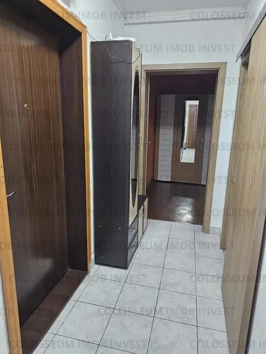 Apartament 2 camere decomandat - zona Centrul Civic - foto 4