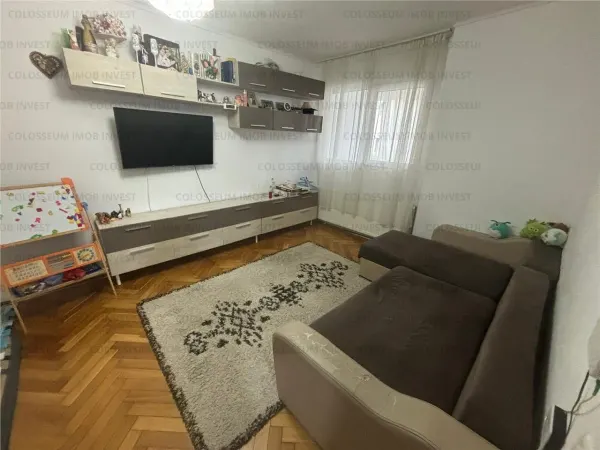Apartament 3 camere Brașov - poza 1