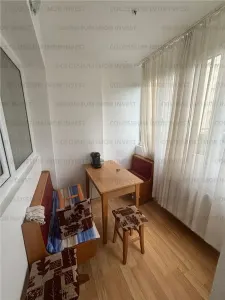Apartament 3 camere, decomandat - zona Garii - foto 9