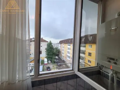 Apartament 3 cam  -Tractorul! - foto 2