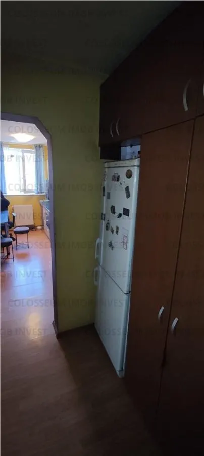 Apartament 3 camere, mobilat - zona Calea Bucuresti - foto 9